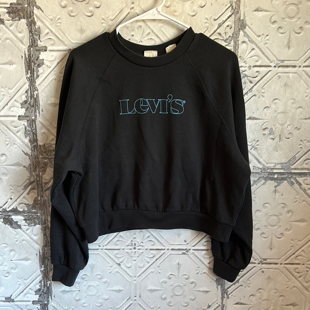Levi's Black cropped Sweatshirt